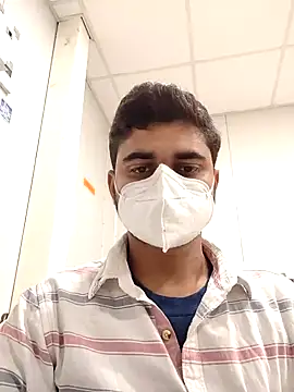 Snapshot of Ishan003 chatting on 01-11-25, 12:07 Ishan003 online show from 01-11-25, 12:07