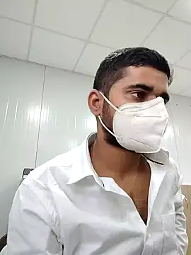 Snapshot of Ishan003 chatting on 02-09-25, 04:57 Ishan003 online show from 02-09-25, 04:57