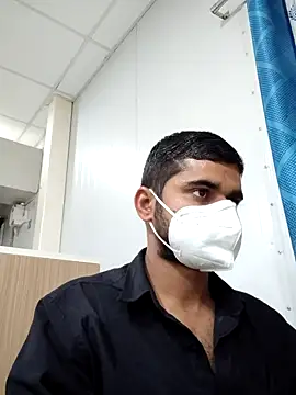 Snapshot of Ishan003 chatting on 02-13-25, 01:48 Ishan003 online show from 02-13-25, 01:48