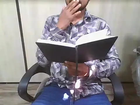 Snapshot of Ishan003 chatting on 02-15-25, 04:36 Ishan003 online show from 02-15-25, 04:36