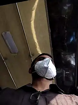 Snapshot of Ishan003 chatting on 02-16-25, 05:15 Ishan003 online show from 02-16-25, 05:15