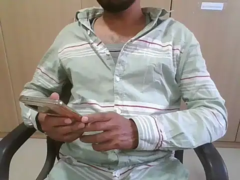 Snapshot of Ishan003 chatting on 03-14-25, 10:39 Ishan003 online show from 03-14-25, 10:39