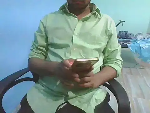 Snapshot of Ishan003 chatting on 11-08-25, 03:56 Ishan003 online show from 11-08-25, 03:56