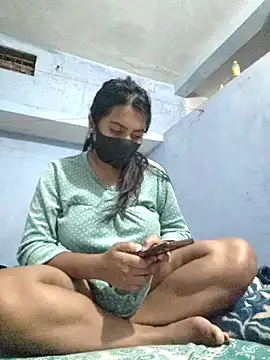 Snapshot of Priya_Strip chatting on 01-24-25, 08:34 Priya Strip online show from 01-24-25, 08:34