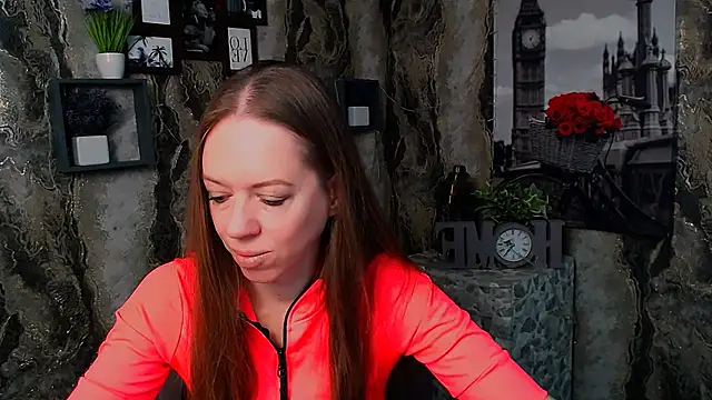 GloriaSi  online show from 10-24-25, 05:59