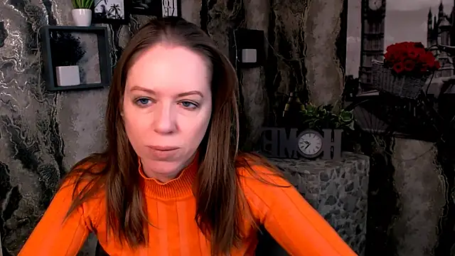 Snapshot of GloriaSi_ chatting on 01-11-26, 06:18 GloriaSi online show from 01-11-26, 06:18