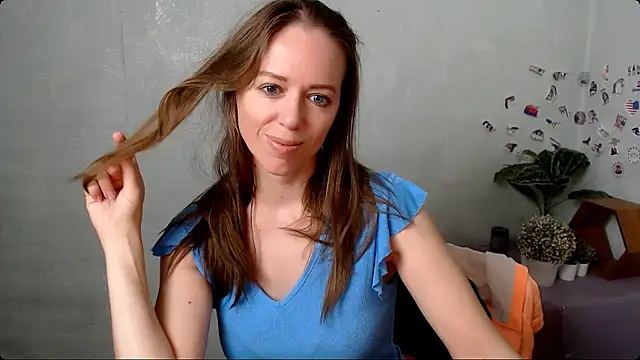Snapshot of GloriaSi_ chatting on 05-24-26, 06:07 GloriaSi online show from 05-24-26, 06:07