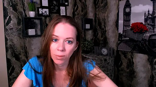 Snapshot of GloriaSi_ chatting on 06-10-26, 02:56 GloriaSi online show from 06-10-26, 02:56
