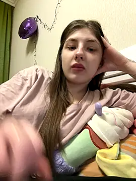 Snapshot of sexyy_girl_ chatting on 12-16-25, 02:11 sexyy girl online show from 12-16-25, 02:11