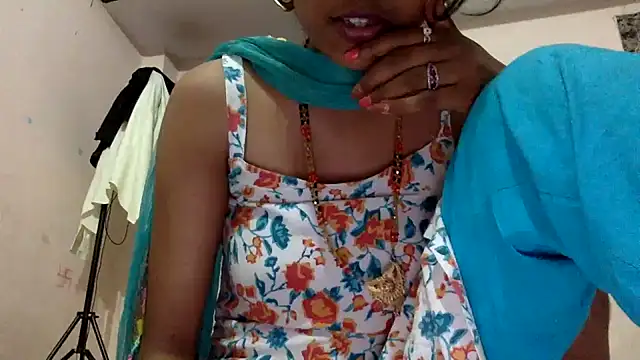Shalu79 online show from 07-02-26, 06:58