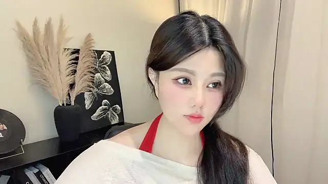 Strawberrybabyy1 online show from 03-14-25, 01:24