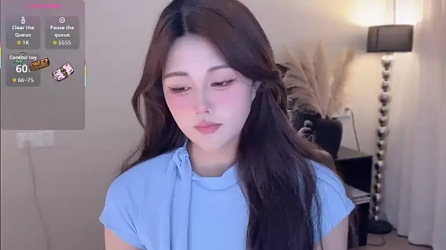 Strawberrybabyy1 online show from 10-21-25, 03:35