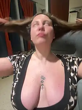 Snapshot of Yanacool007 chatting on 02-23-26, 08:50 Yanacool007 online show from 02-23-26, 08:50