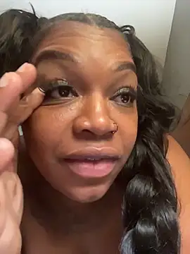 Snapshot of Gripperke00 chatting on 11-30-25, 04:16 Gripperke00 online show from 11-30-25, 04:16