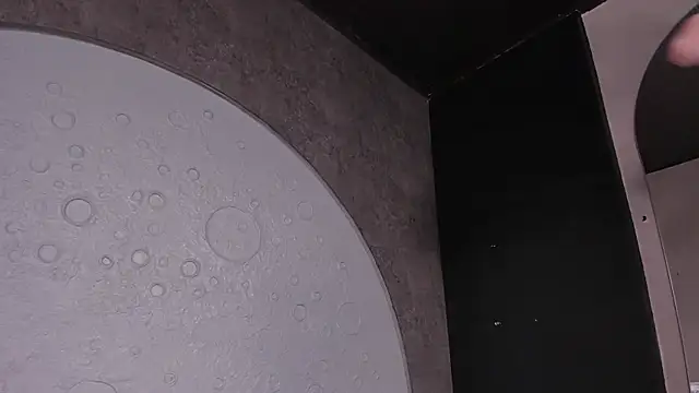 Snapshot of MilaHal_ chatting on 02-08-25, 09:36 MilaHal online show from 02-08-25, 09:36