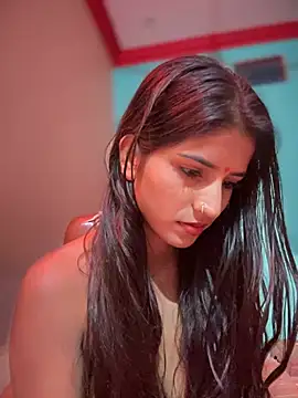 Snapshot of DiyAsingHh chatting on 01-08-25, 04:44 DiyAsingHh online show from 01-08-25, 04:44