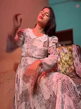 Snapshot of DiyAsingHh chatting on 02-19-25, 02:44 DiyAsingHh online show from 02-19-25, 02:44