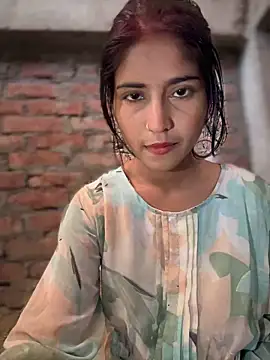 Snapshot of DiyAsingHh chatting on 03-05-25, 02:14 DiyAsingHh online show from 03-05-25, 02:14