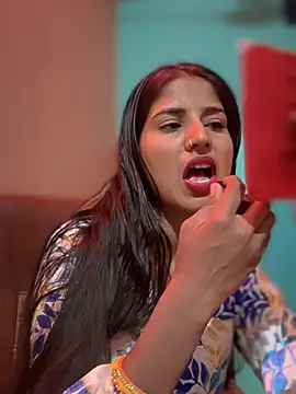 Snapshot of DiyAsingHh chatting on 03-18-25, 06:46 DiyAsingHh online show from 03-18-25, 06:46