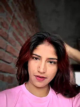 Snapshot of DiyAsingHh chatting on 10-11-25, 12:32 DiyAsingHh online show from 10-11-25, 12:32