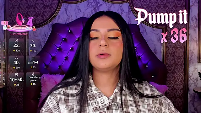 SoffiQueen online show from 03-28-26, 01:54