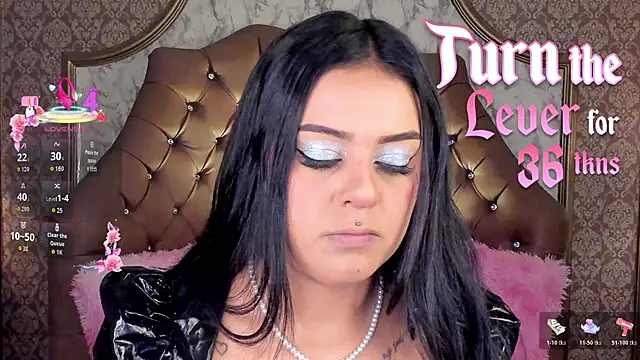 SoffiQueen online show from 06-05-26, 02:34