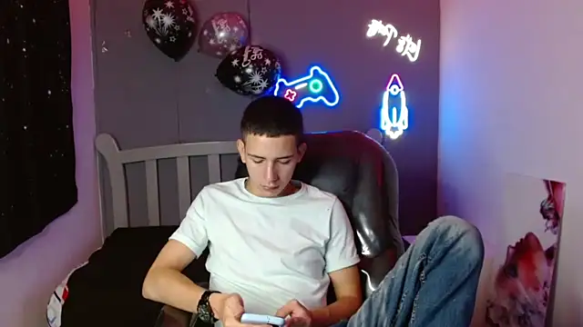 JackSwan18 online show from 01-10-25, 12:36