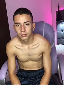 JackSwan18 online show from 10-10-25, 03:27