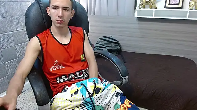 Snapshot of JackSwan18 chatting on 01-14-26, 06:13 JackSwan18 online show from 01-14-26, 06:13