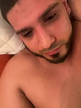 Insaneskillzz69 online show from 12-22-24, 10:04