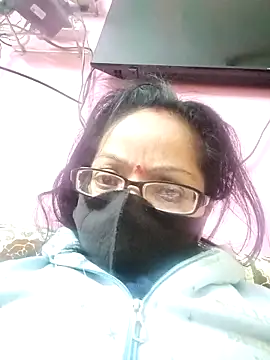 Snapshot of heenage chatting on 12-17-24, 03:17 heenage online show from 12-17-24, 03:17