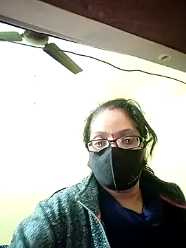 Snapshot of heenage chatting on 01-17-25, 03:45 heenage online show from 01-17-25, 03:45