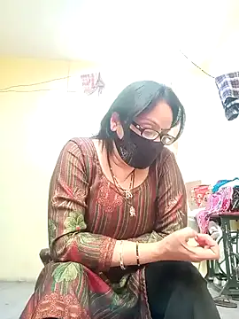 Snapshot of heenage chatting on 01-26-25, 09:51 heenage online show from 01-26-25, 09:51