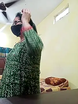 Snapshot of heenage chatting on 03-01-25, 08:45 heenage online show from 03-01-25, 08:45