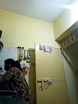 Snapshot of heenage chatting on 03-16-25, 04:56 heenage online show from 03-16-25, 04:56