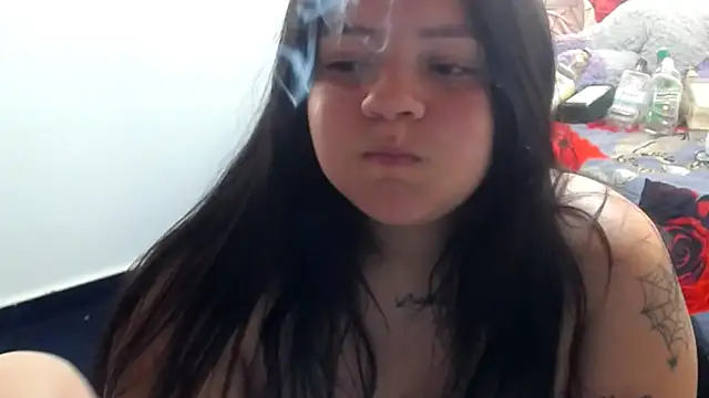 Snapshot of shopyymessyy chatting on 01-23-25, 10:22 shopyymessyy online show from 01-23-25, 10:22