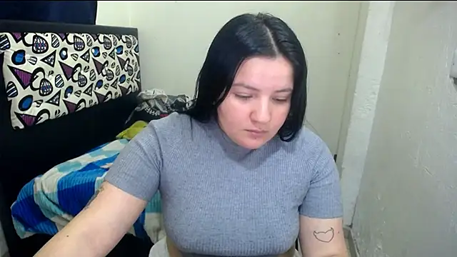 Snapshot of shopyymessyy chatting on 02-28-26, 06:20 shopyymessyy online show from 02-28-26, 06:20