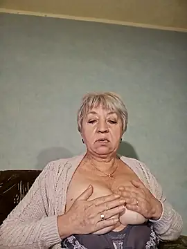 AnjelElinor online show from 10-08-25, 12:03