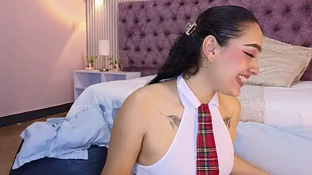 EMILYY FOXY online show from 11-20-25, 07:24