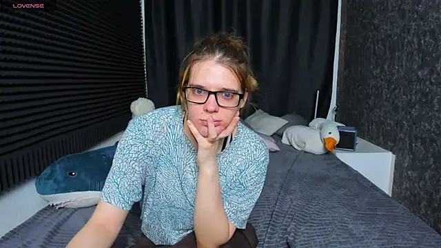 KIKI Krash online show from 03-21-25, 10:17