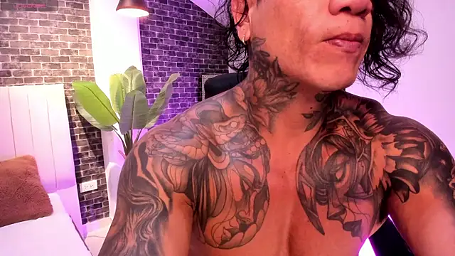 Snapshot of Dantesuarez28 chatting on 01-11-26, 09:25 Dantesuarez28 online show from 01-11-26, 09:25