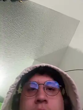 Snapshot of 2457m chatting on 03-12-26, 07:25 2457m online show from 03-12-26, 07:25