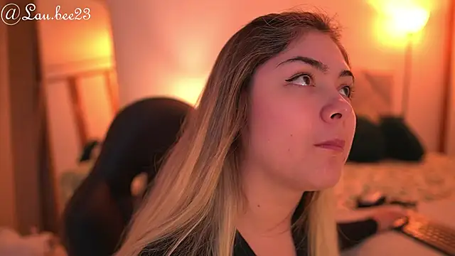 Lau Bee online show from 10-07-25, 06:27