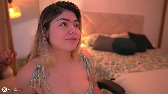 Lau Bee online show from 11-02-25, 11:23