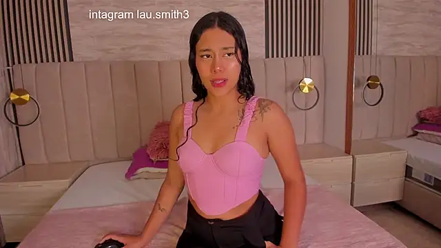 laura smith33 online show from 09-08-25, 02:38