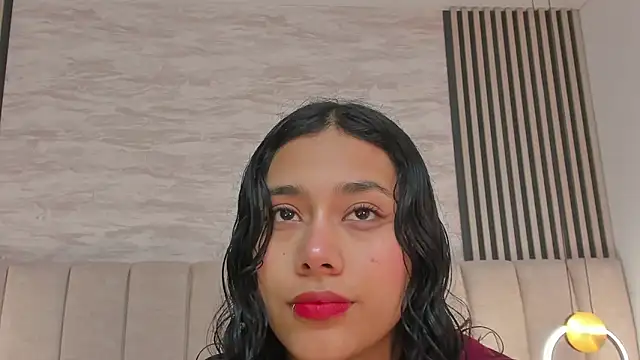 laura smith33 online show from 10-11-25, 02:37