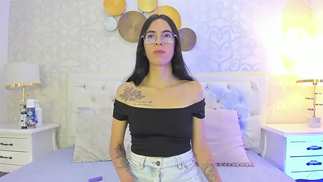 Clarisse28 online show from 01-29-25, 07:00