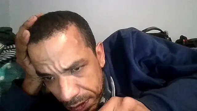 Snapshot of Tjskigh chatting on 01-15-26, 08:41 Tjskigh online show from 01-15-26, 08:41