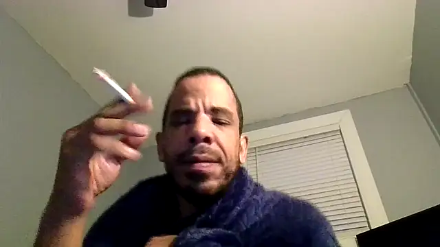 Snapshot of Tjskigh chatting on 01-18-26, 10:13 Tjskigh online show from 01-18-26, 10:13