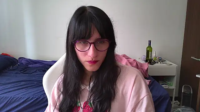 Snapshot of Alice_love29 chatting on 02-12-25, 05:48 Alice love29 online show from 02-12-25, 05:48